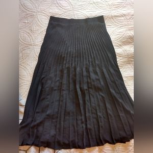 Pleated Black skirt